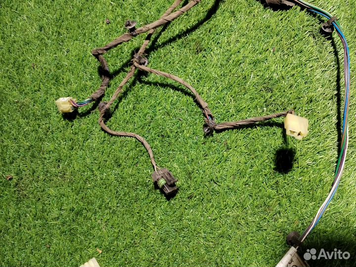 Проводка задней левой двери Daewoo Nubira 1