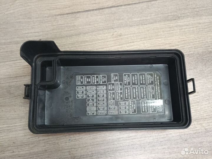 Крышка блока предохранителей Chevrolet lacetti