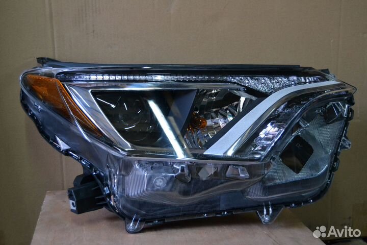Фара левая, правая Rav4 2015-2019 оригинал