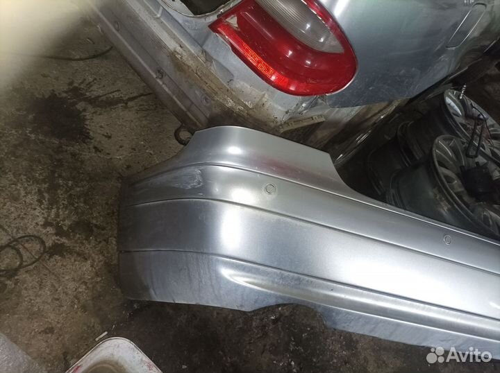 Бампер задний Mercedes-Benz CLK w208