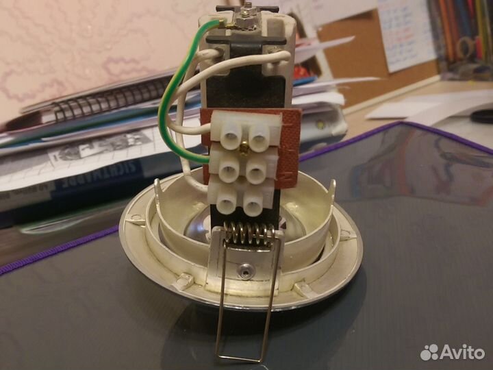 Светильник потолочный