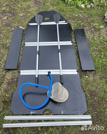 Надувная лодка с мотором