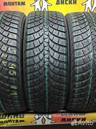 Kumho WinterCraft WP71 245/45 R19 102V