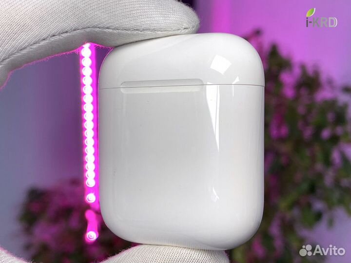 Кейс AirPods фабричный оригинал б/у много