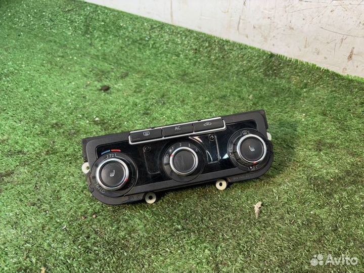 Блок управления климат-контролем Volkswagen Passat