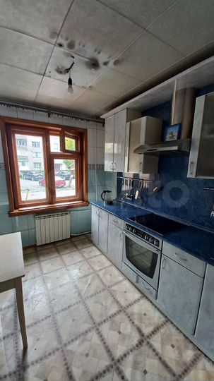 3-к. квартира, 65 м², 1/9 эт.