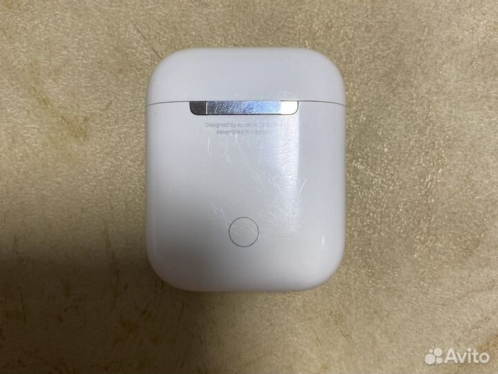 Airpods 1, 2 поколения