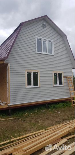 Бригада строителей