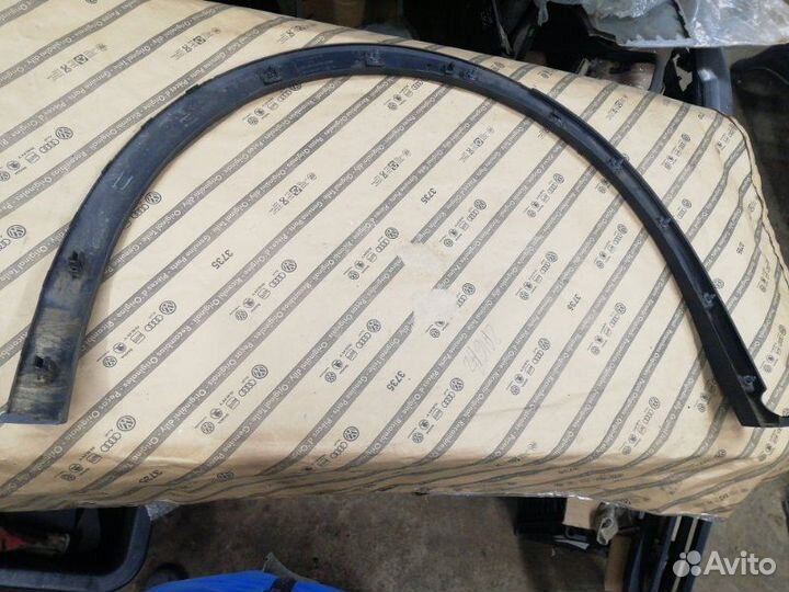 Молдинг расширитель накладка крыла задний левый