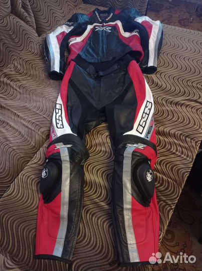 Мотокомбинезон кожаный