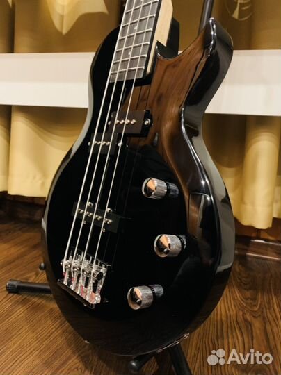 Бас Гитара Les Paul Black Edition