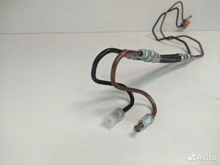 Задняя левая тормозная трубка Renault Fluence