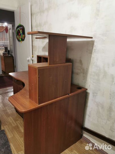 Компьютерный стол