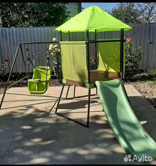 Детский игровой комплекс с горкой