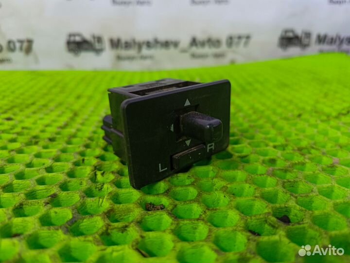 Блок управления зеркалами Nissan Terrano WD21