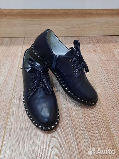 Туфли для девочки (состояние-новое)