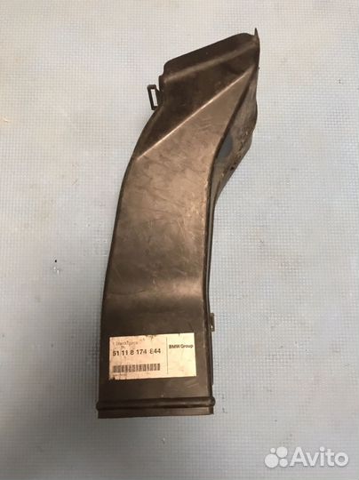 Воздуховод охлаждения тормозов бмв е39. Правый