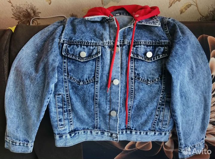 Джинсовая куртка