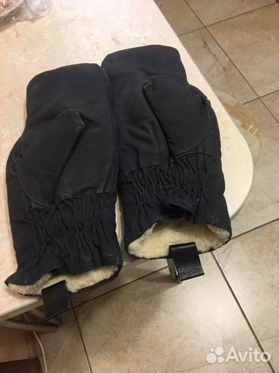 Армейские рукавицы из натурального меха