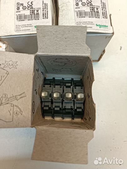 Schneider Electric zbvb35