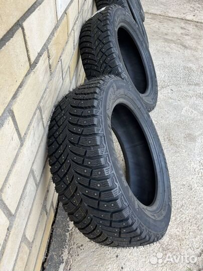 Michelin X-Ice North 4 205/55 R16