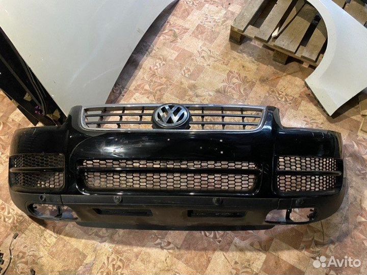 Бампер передний Volkswagen Touareg 7L 4.2 AXQ 2004