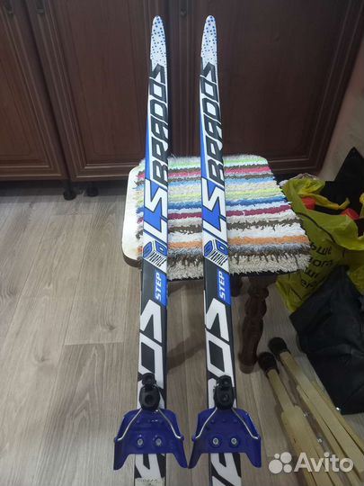 Беговые лыжи