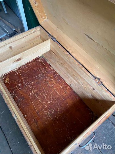 Сундук деревянный