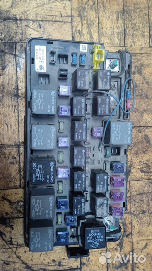 Блок предохранителей моторного отсека Ssang Yong K