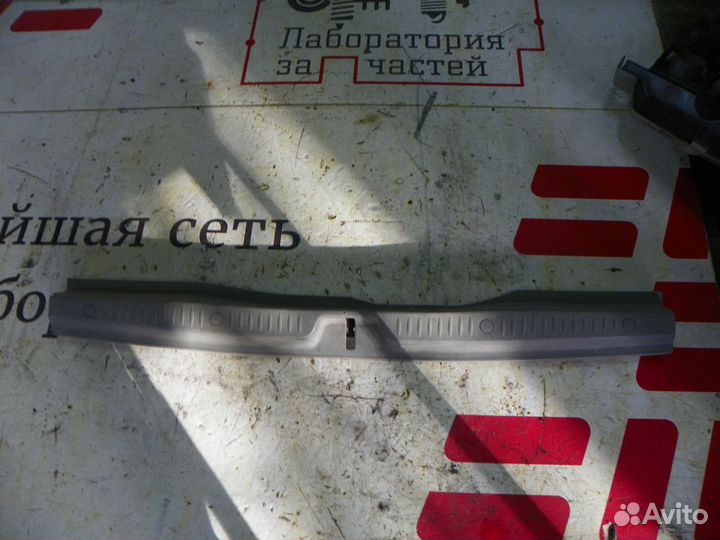 Обшивка багажника Renault Scenic