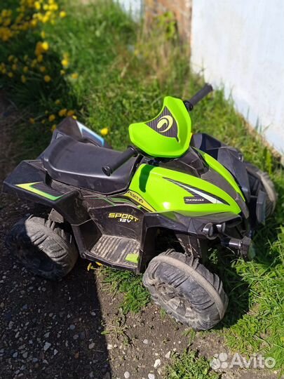 Детский квадроцикл на аккумуляторе