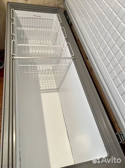 Морозильный ларь с глухой крышкой