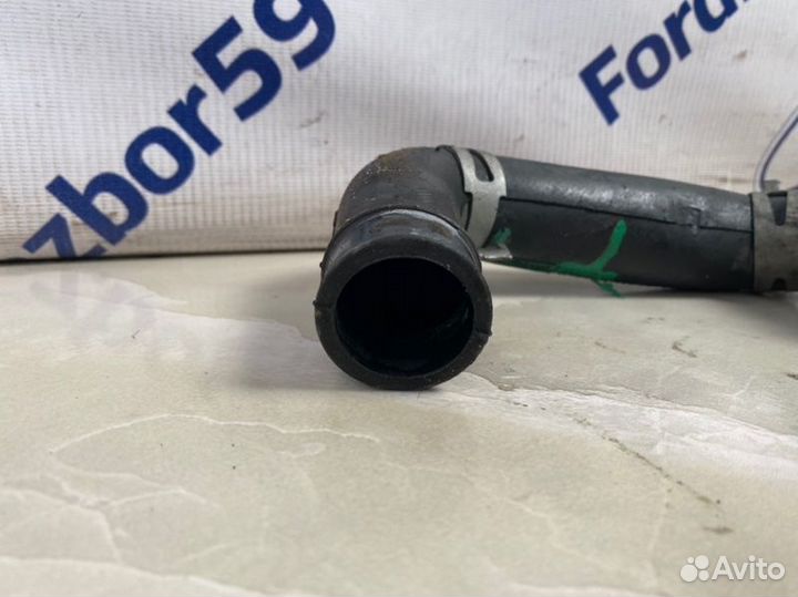 Шланг вентиляции картерных газов Ford Focus 2 CB4