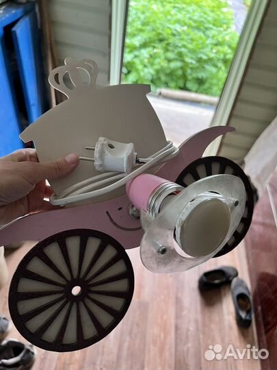 Настенный светильник бра