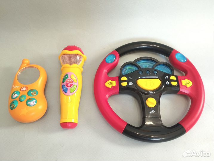 Музыкальные игрушки (телефон, микрофон, руль)