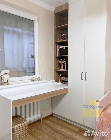 Шкаф распашной