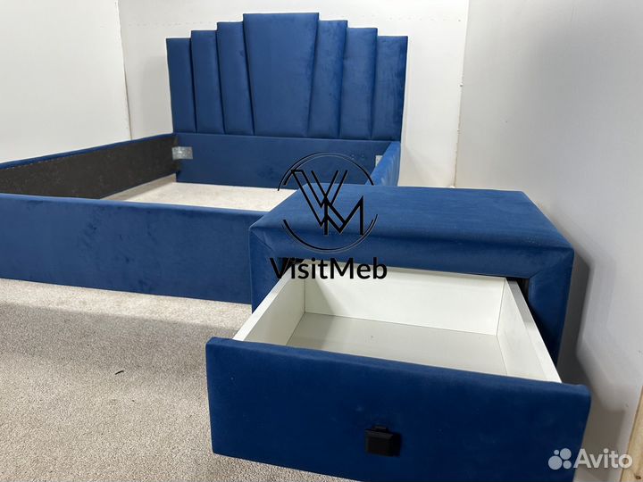 Кровать двухспальная.Подушки в подарок