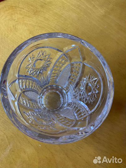 Ваза хрустальная