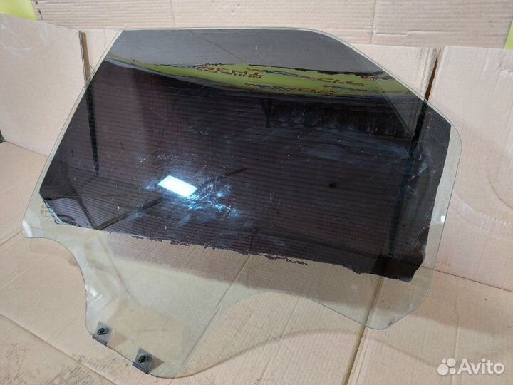 Стекло двери заднее левое Renault Logan 2 фаза 1.4