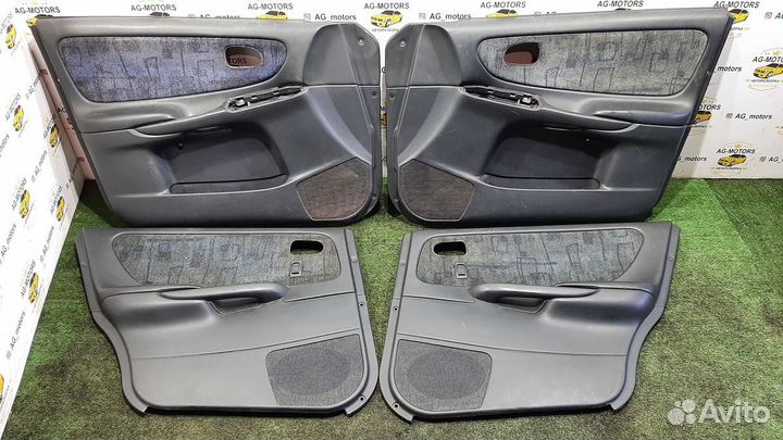 Обшивка карта двери Mazda 626 GF