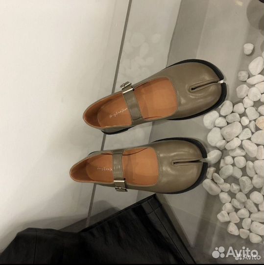 Туфли таби