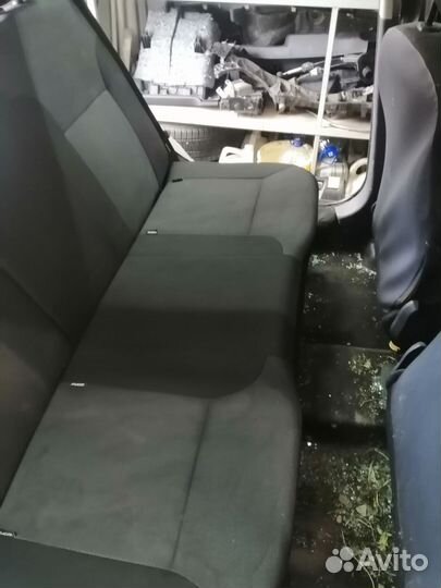 Сидение заднее Рено Сандеро 2