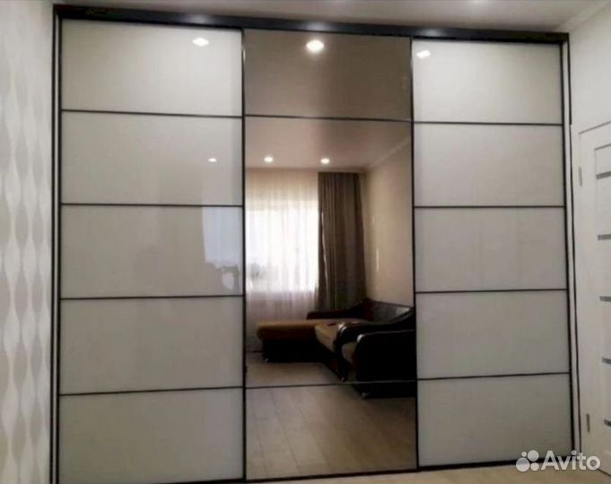 Шкаф в гостиную