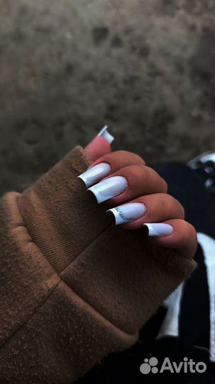 Мастер маникюра и педикюра