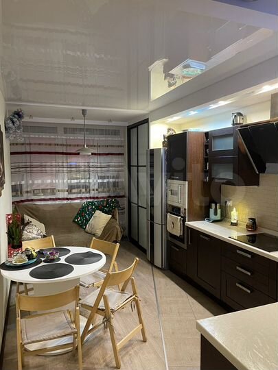 3-к. квартира, 80 м², 14/17 эт.