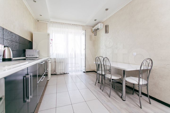 2-к. квартира, 65 м², 9/9 эт.