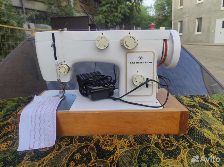 Швейная машина Чайка 143A-2746