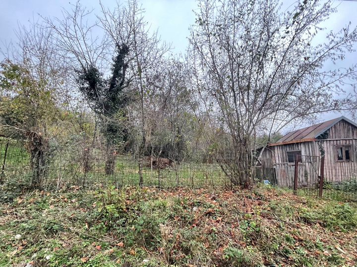 Участок 5,3 сот. (СНТ, ДНП)