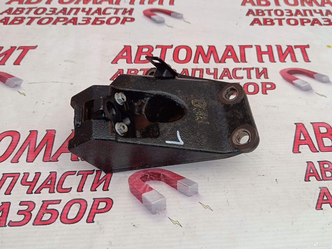 Кронштейн крепления двигателя левый Киа Рио 3