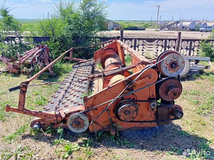 Жатка Ростсельмаш ЖВН-6, 2000